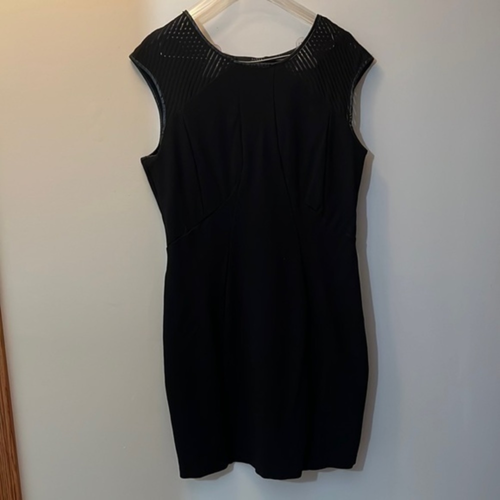 Beautiful black dress size XL guess